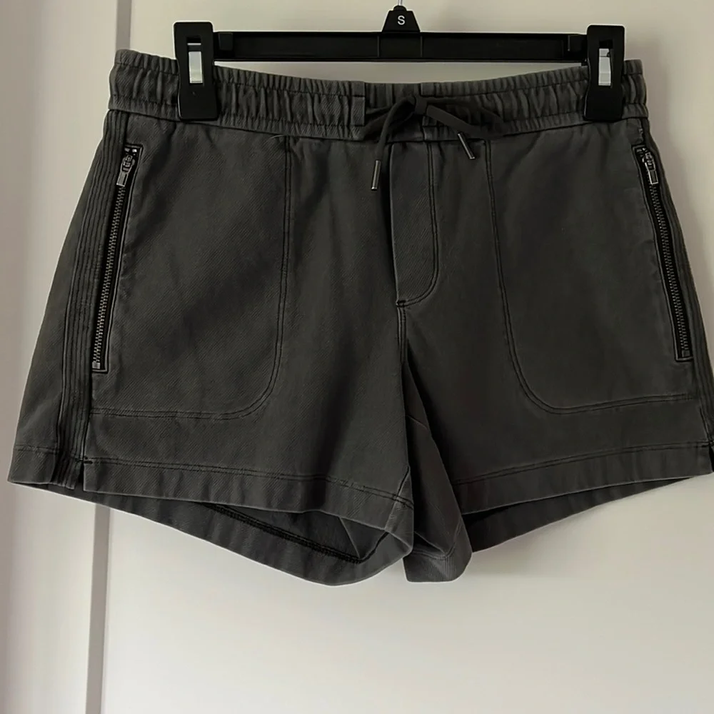 Athleta Farallon Short - Picture 1 of 4